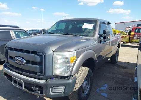 2013 Ford F-250 Xl z USA, uszkodzony, nr VIN 1FT7X2B61DEB53308